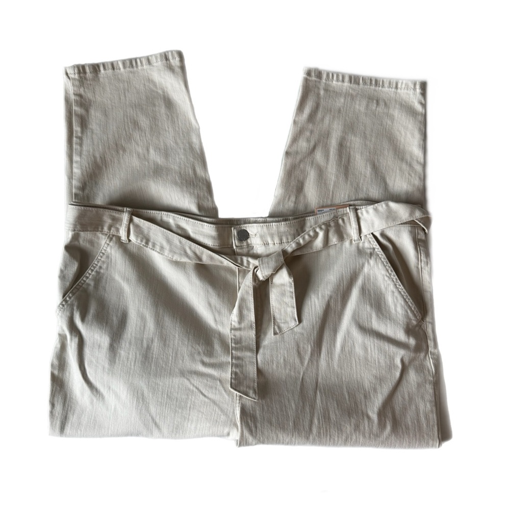 EVRI NWT Ankle Pants 24W
